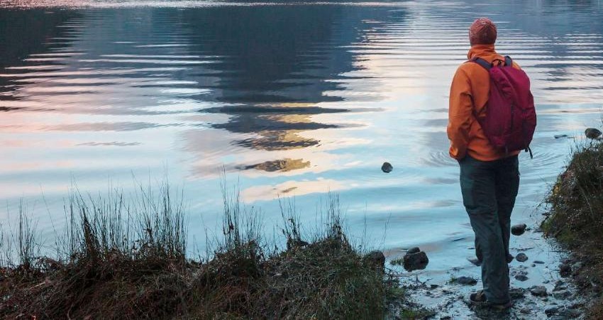 A quiet moment beside a still lake